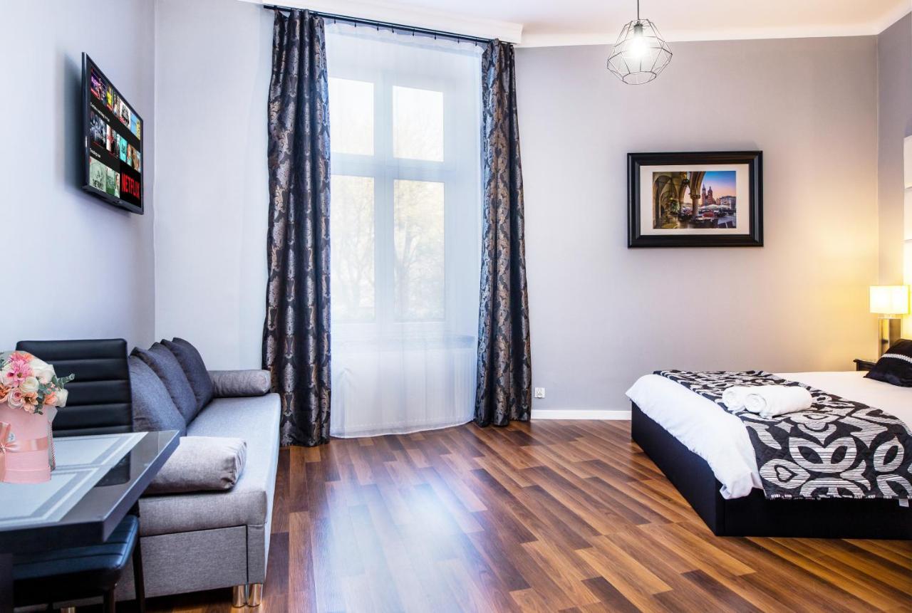Tribeca City Center Apartments كراكوفيا المظهر الخارجي الصورة