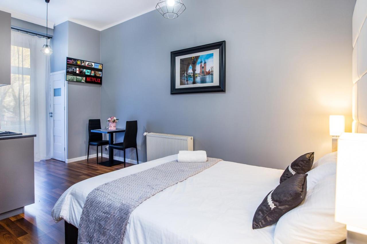 Tribeca City Center Apartments كراكوفيا المظهر الخارجي الصورة