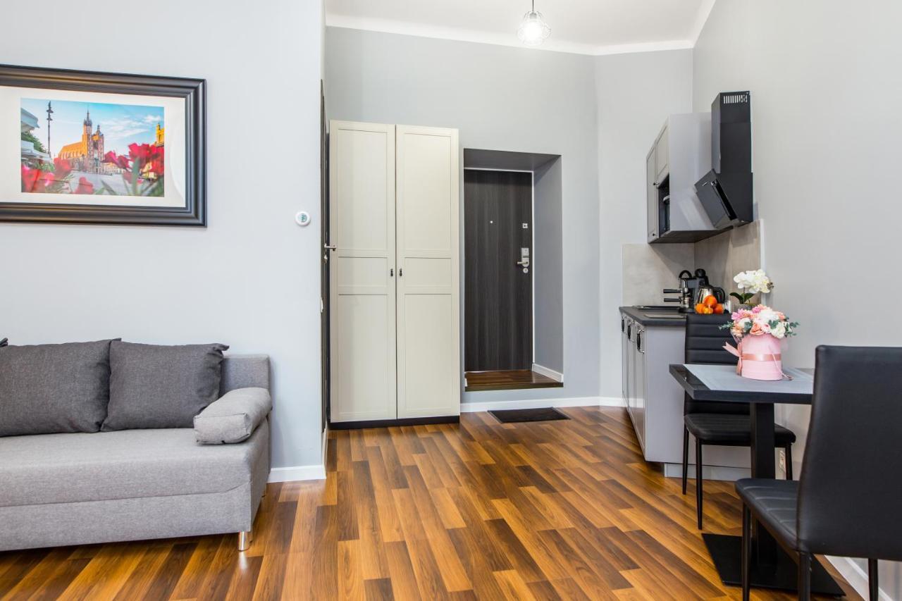 Tribeca City Center Apartments كراكوفيا المظهر الخارجي الصورة