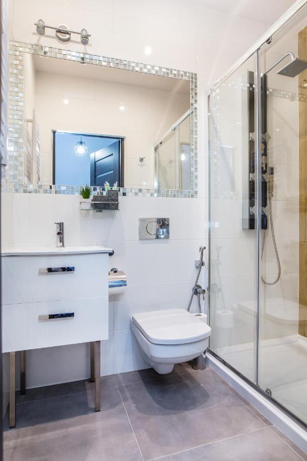 Tribeca City Center Apartments كراكوفيا المظهر الخارجي الصورة